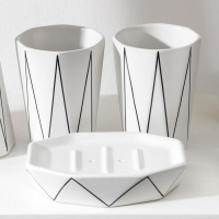 Набор для ванной комнаты &laquo;Локо&raquo;, 4 предмета (дозатор для мыла 280 мл, мыльница, 2 стакана 250 мл), цвет белый