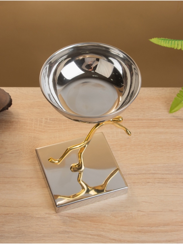 Блюдо сервировочное на подставке "Человек" d 13 см нержавеющая сталь. латунь