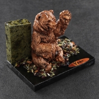 Сувенир "Приветливый медведь", 7х10х9 см, змеевик, гипс