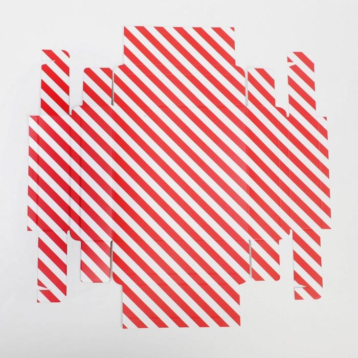 Коробка под 9 конфет с ячейками &laquo;Сладкий подарок&raquo; 14,5 х 14,5 х 3,5 см, Новый год