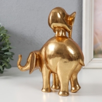 Сувенир полистоун "Слон со слонёнком на спине - пирамидка" золото 19х8,8х18,8 см