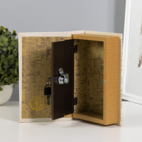 Сейф дерево книга кожа "Наши семейные ценности" 21х13х5 см