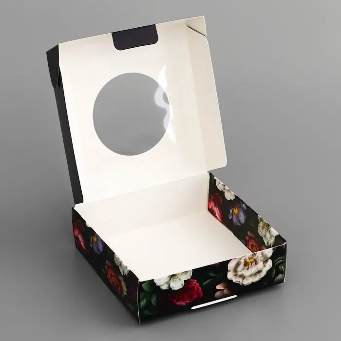 Коробка подарочная сборная с окном, упаковка, &laquo;С любовью&raquo;, 10&times;10&times;3 см