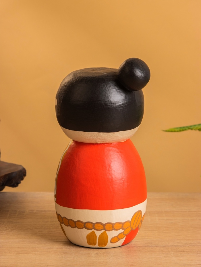 Деревянная кукла кокеши "Харуко" 9х9х17 см