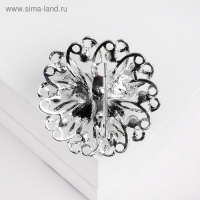 Брошь &laquo;Бабочка&raquo; на цветке, цвет бело-голубой в серебре