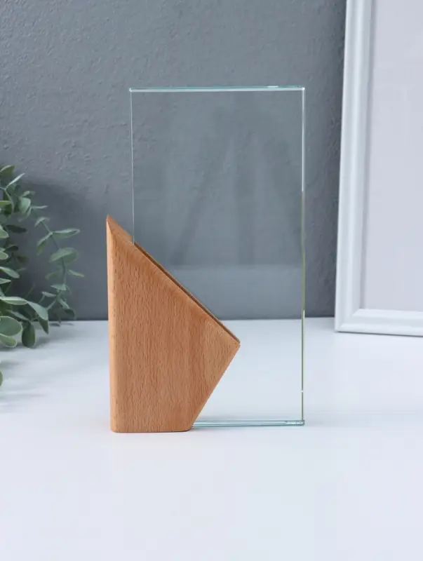 Стела наградная стекло, дерево "Геометрия" верх 23х11,5 см низ 15х9,3 см 3,5х13х23 см