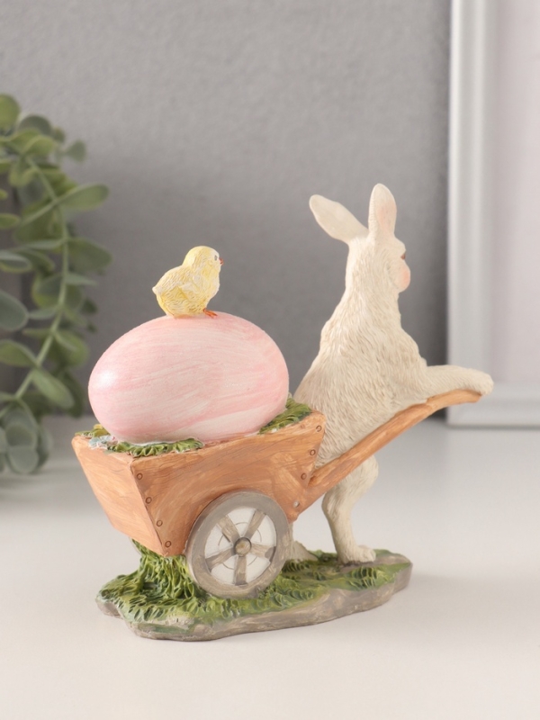 Сувенир полистоун "Кролик везёт тележку с цыплёнком и пасхальным яйцом" 13,5х6х13 см
