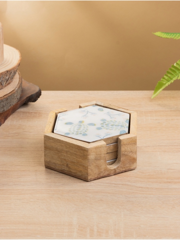 Подставка под горячее (набор 4 шт) "Черепаха и цветы" дерево манго 15х13х5 см