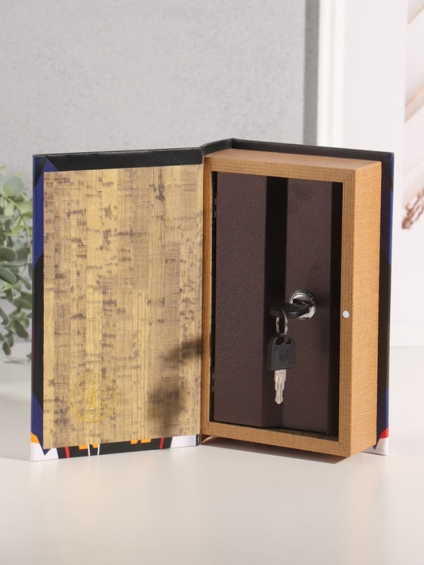 Сейф-книга дерево кожзам "Джордж Оруэлл. 1984" 21х13х5 см