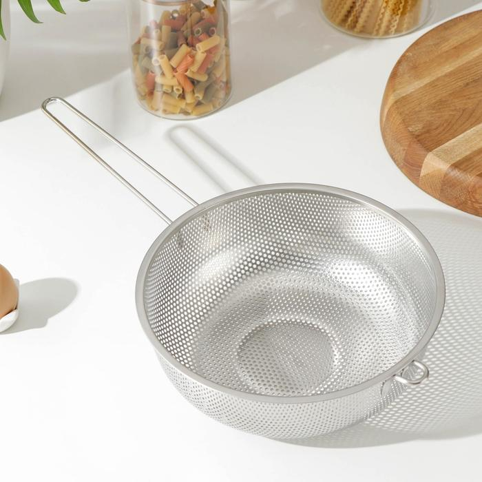 Дуршлаг из нержавеющей стали &laquo;Марко&raquo;, d=25 см, длинная ручка, цвет хромированный