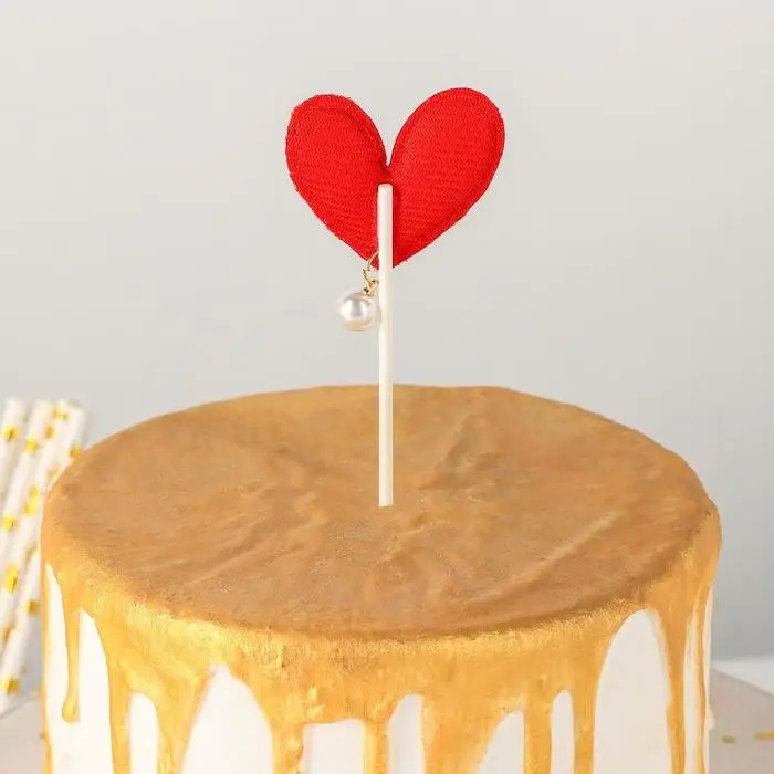 Топпер для торта &laquo;Сердце&raquo;, 17,5&times;8 см, цвет красный