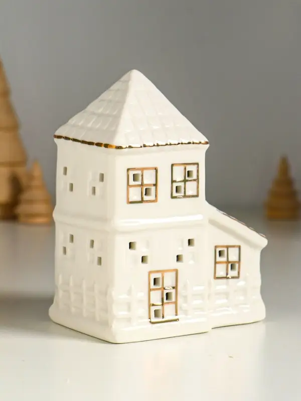 Сувенир керамика свет "Домик с верандой" белый с золотом 9,5х6х12,5 см