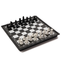 Шахматы 16 х 16  см, король h-2.8 см, d-1.2 см, доска и фигуры пластик