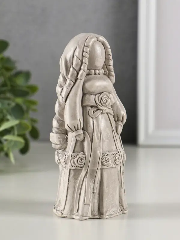 Фигура гипс "Берегиня Манилка" 13х6 см, под камень