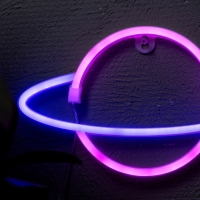 Неоновая вывеска &laquo;Планета&raquo; 30 x 17.5 см, батарейки AAx3 (не в комплекте) + USB, свечение розово-синее