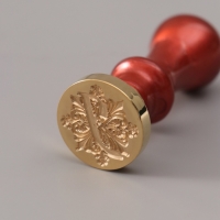 Печать для сургуча с пластиковой ручкой "Буква J на вензеле" 2,5х2,5х6,3 см