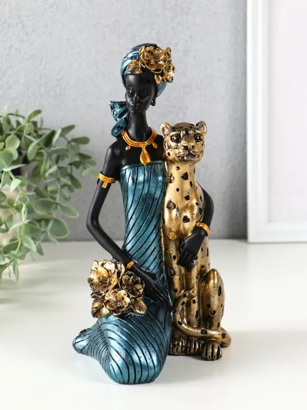 Сувенир полистоун "Африканка в платье с леопардом" бензиновый синий 13х13х25,5 см