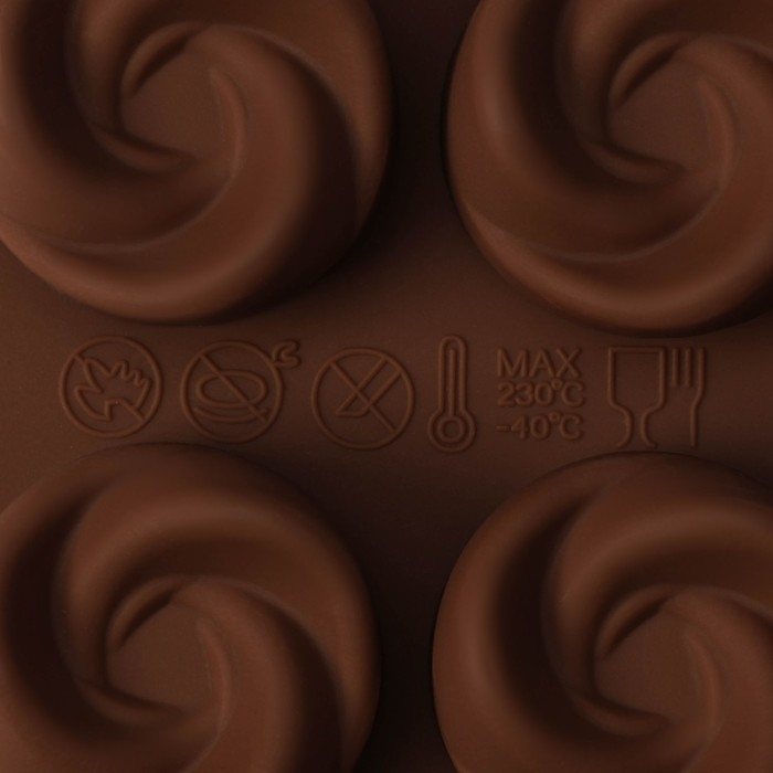Форма для конфет и шоколада Доляна &laquo;Завиток&raquo;, силикон, 21,5&times;11,5 см, 15 ячеек (d=2,8 см), цвет коричневый
