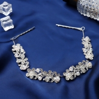 Аксессуар для волос "Берта" (с невидимками) цветы, бабочки, 23,5 см, серебристо-белый