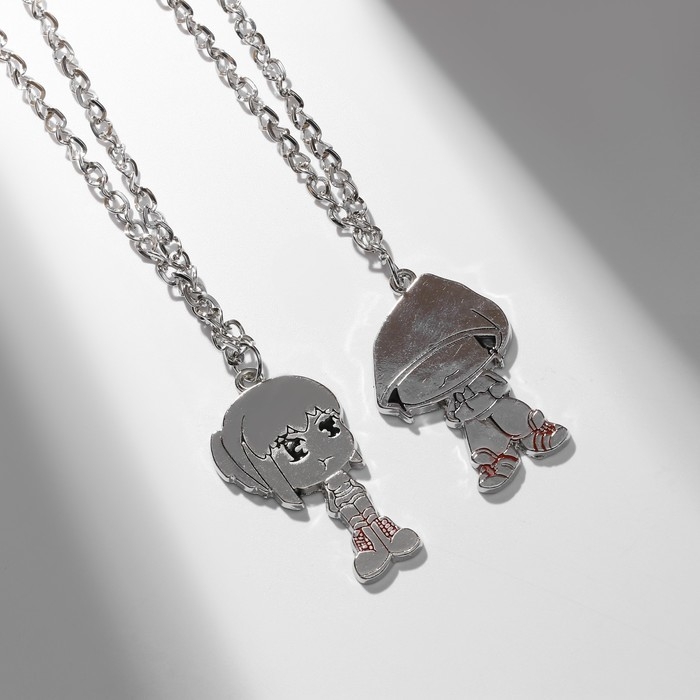 Кулоны &laquo;Неразлучники&raquo; мальчик и девочка, шапка, цвет серебро, 45 см