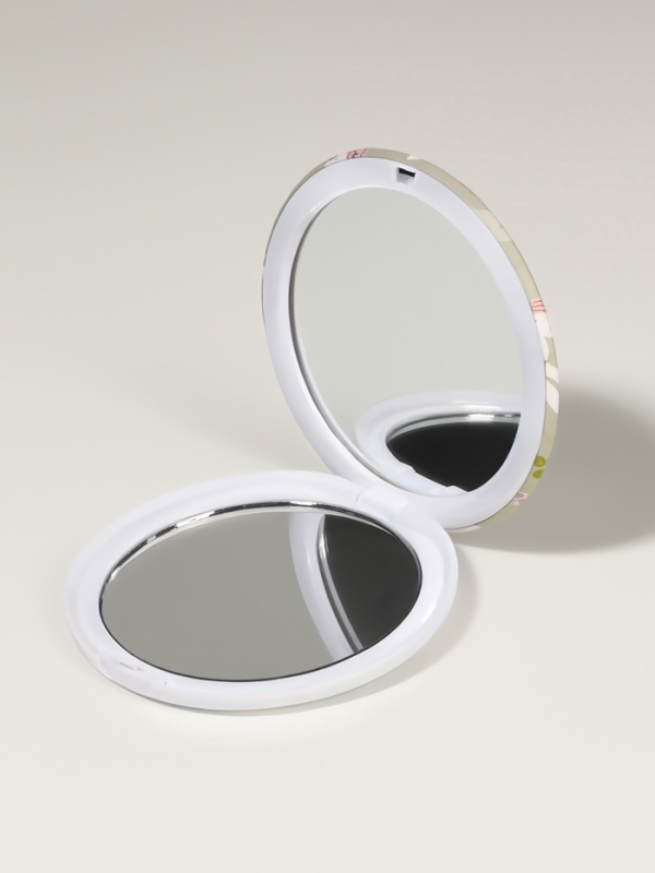 Зеркало складное &laquo;Единороги&raquo;, d = 7,3 см, с увеличением, цвет оливковый