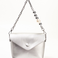 Сумка женская, 27*7*12, отд на молнии, длин ремень, серебро