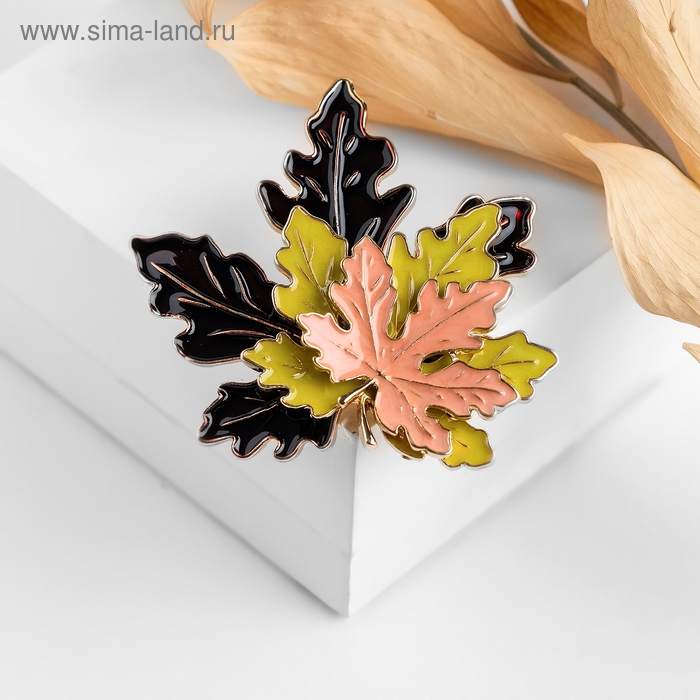 Брошь &laquo;Листья&raquo; три кленовых, цветная в золоте