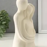 Бюст полистоун "Влюблённые - объятия" песочный 9х7,5х19,5 см