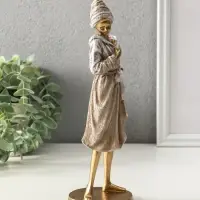 Сувенир полистоун "Девушка в банном халате" 8,5х8,5х25 см