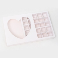 Коробка для 25 конфет, 22 х 22 х 3,5 см. Кондитерская упаковка