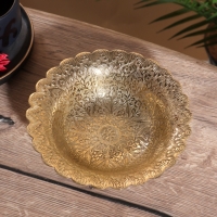 Блюдо сервировочное на ножке "Цветущая поляна" латунь 18х18х6,5 см