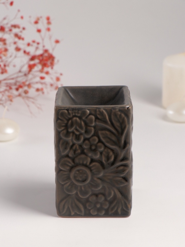 Аромалампа керамика "Цветочный букет" тёмно-оливковая 7,7х7,7х12 см