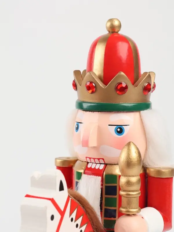 Новогодний декор "Щелкунчик на лошадке" 28 см