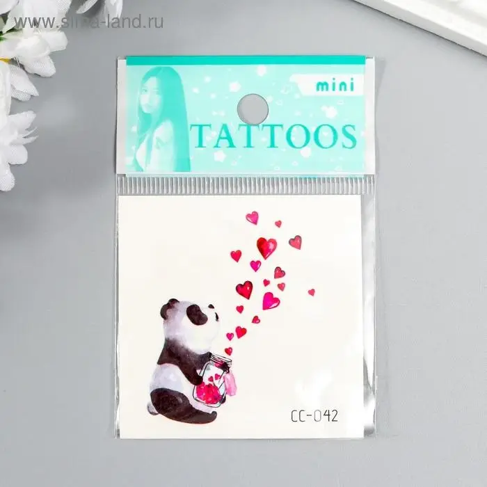 Татуировка на тело цветная "Панда с баночкой с сердцами" 6х6 см