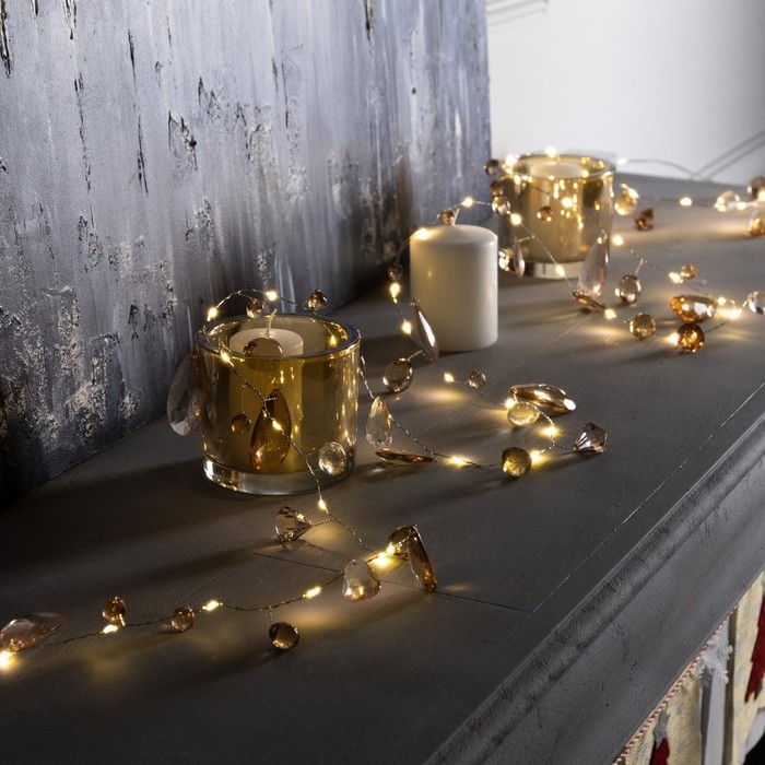 Гирлянда &laquo;Нить&raquo; 2 м роса с насадками &laquo;Золотистые лепестки&raquo;, IP20, серебристая нить, 40 LED, свечение тёплое белое, ААх3