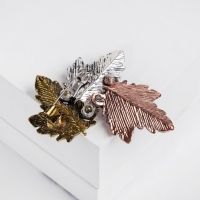 Брошь &laquo;Листья&raquo; три дубовых, цветная