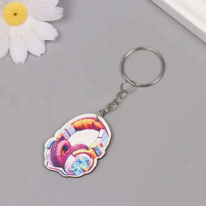 Брелок дерево "Крутые наушники" 4х2,9х0,3 см