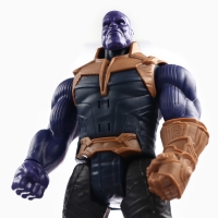 Фигурка MARVEL &laquo;Мстители. Танос&raquo;, коллекционная, световые эффекты