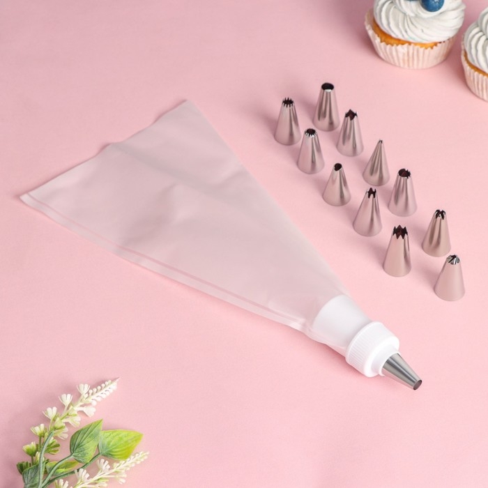 Набор кондитерский Доляна &laquo;Помощник&raquo;, 13 предметов: 12 насадок d=1,8 см, мешок 23 см, насадки МИКС