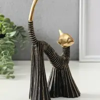 Сувенир полистоун "Кошка в клёшах" чёрно-золотая 7,5х15х25 см