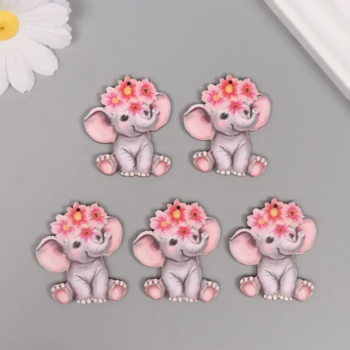 Декор для творчества дерево "Слонёнок с цветным венком" 4,1х3,5х0,3 см