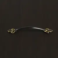 Ручка-скоба мебельная ТУНДРА PC182, м/о 96 мм, цвет черный с золотым