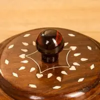 Ваза для конфет "Ассорти" 15х15х10 см, дерево шишам