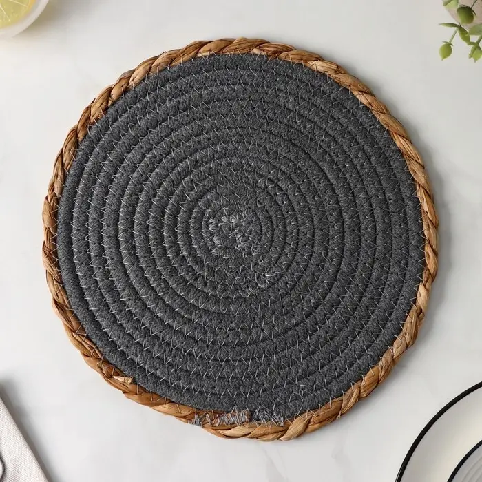 Салфетка сервировочная на стол Доляна &laquo;Мэг&raquo;, 25&times;25 см, цвет голубой