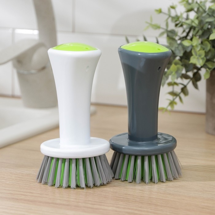 Щётка для посуды с высокой ручкой Доляна &laquo;Цилиндр&raquo;, 7&times;13 см, цвет МИКС