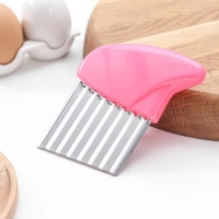 Нож для фигурной резки &laquo;Пронто&raquo;, 11&times;10 см, цвет МИКС