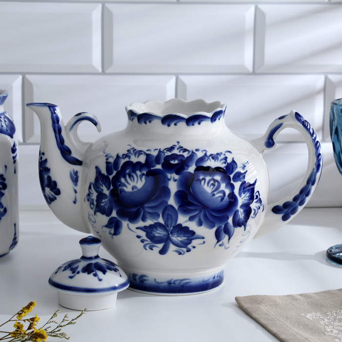 Чайник &laquo;Семейный&raquo;, H=19 см, 2,1 л, гжель