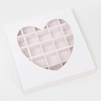 Коробка для 25 конфет, 22 х 22 х 3,5 см. Кондитерская упаковка