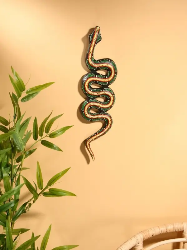 Сувенир интерьерный "Змея" дерево 50х13 см, цв. зелёный