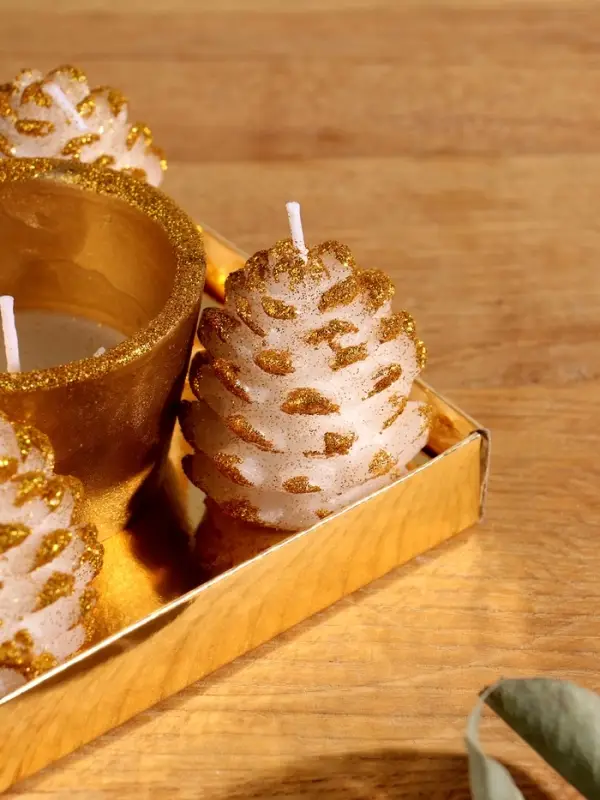 Набор свечей "Шишки и подсвечник" 5 шт 11,5х11,5х5,5 см